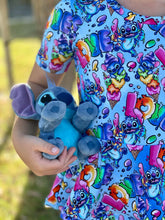 Load image into Gallery viewer, *BACK ORDER* Alien Love Rainbow