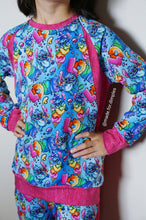 Load image into Gallery viewer, *BACK ORDER* Alien Love Rainbow